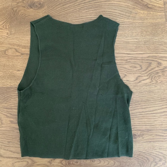 Tank - Picture 2 of 2